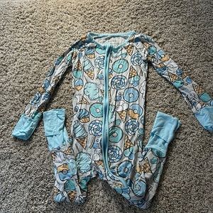 Little Sleepies SweetsPrint. Size 18-24 months.